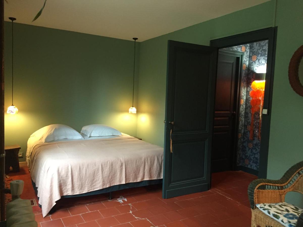 Bed and Breakfast DameChouette Pujols  Exterior foto