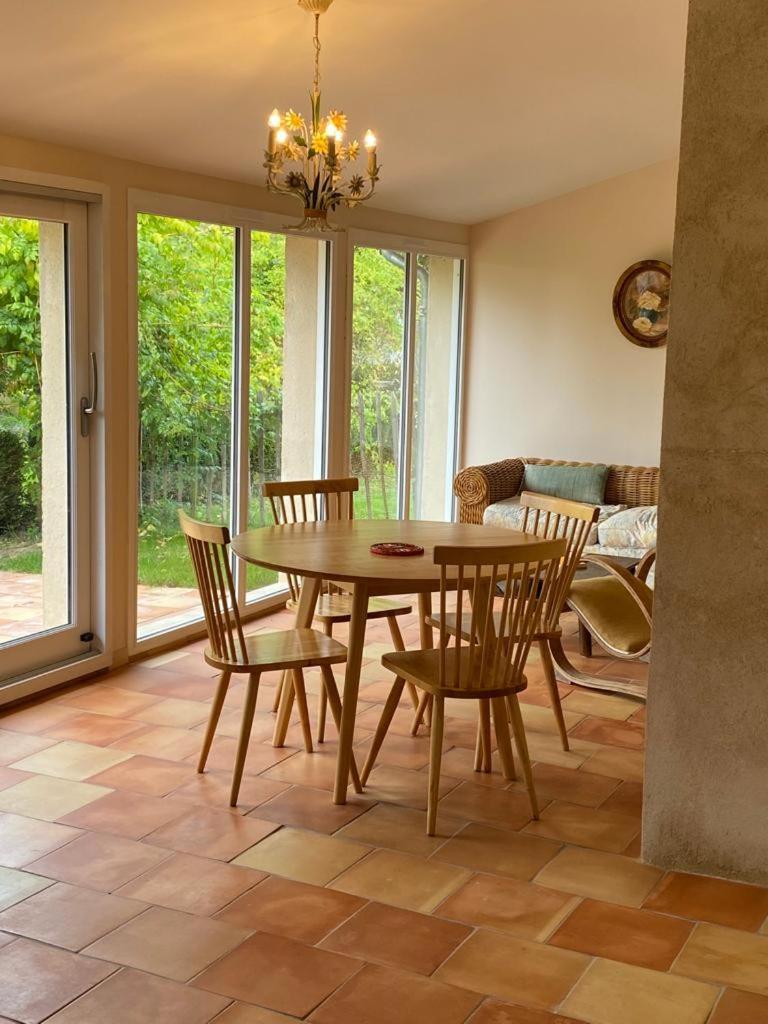 Bed and Breakfast DameChouette Pujols  Exterior foto